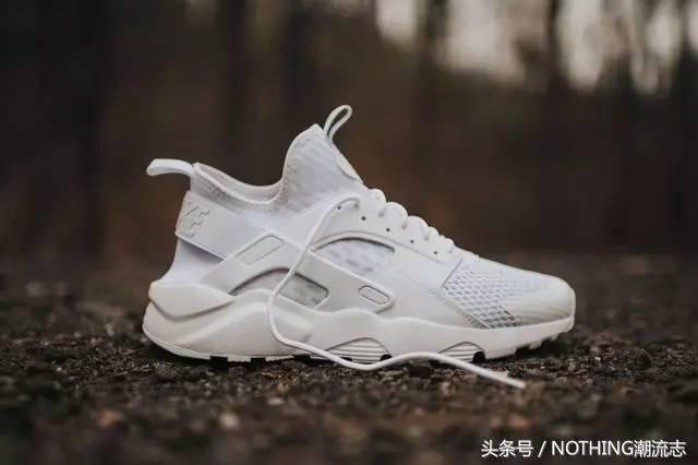 适合夏天穿的透气休闲运动鞋,轻薄透气的运动鞋推荐