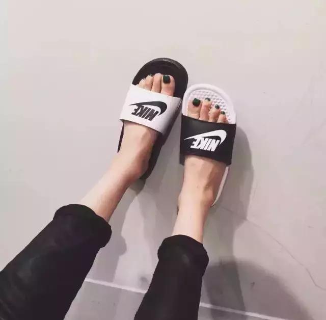 十大网红超酷拖鞋,回头率爆表的拖鞋