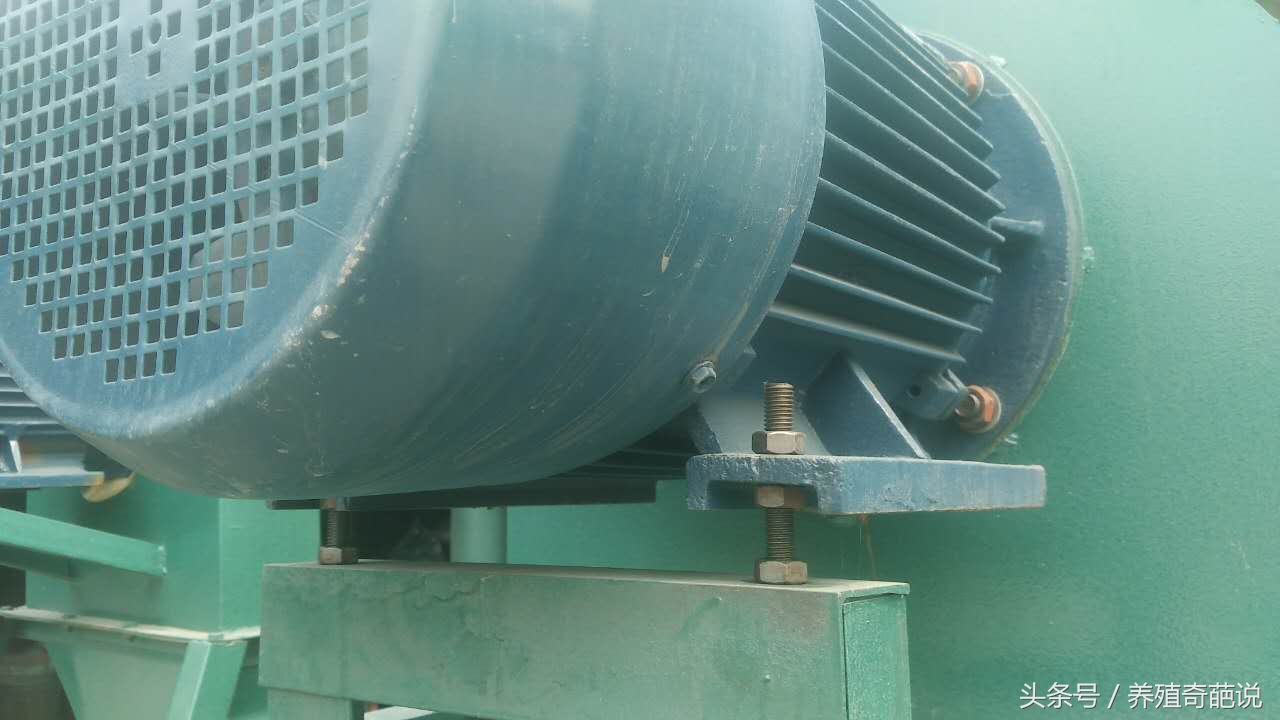 粉碎搅拌一体机构造,立式粉碎搅拌一体机使用详解