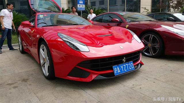 法拉利f12跑车测评视频,法拉利f12berlinetta试驾