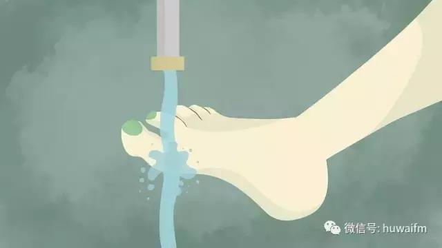 一篇文章看懂你的脚上为什么容易起水泡，起了水泡该怎么办