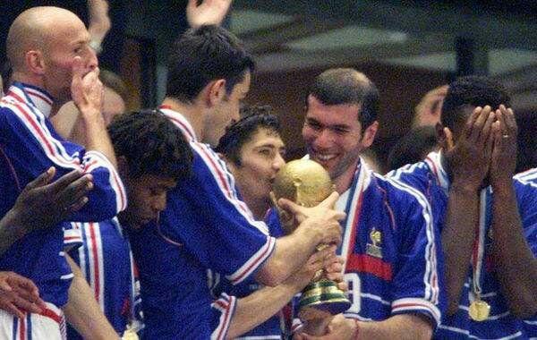 齐达内职业生涯历程,齐达内职业足球生涯荣誉