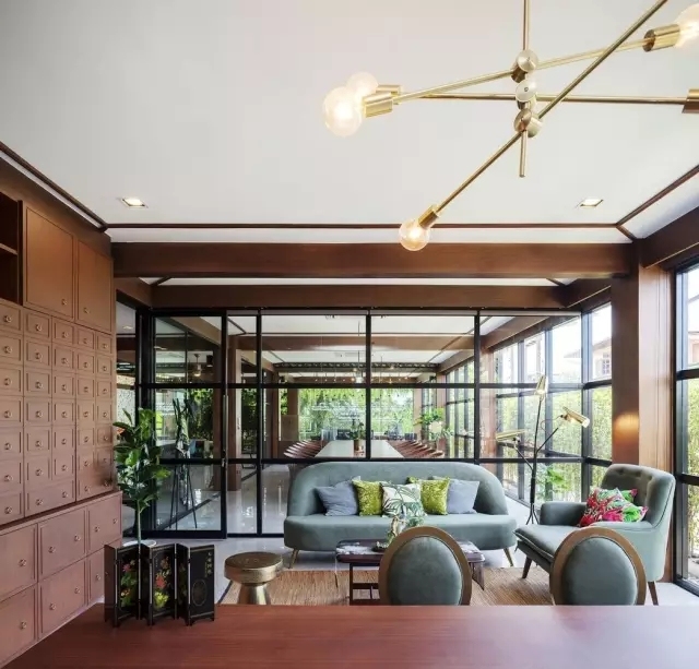 休假都不想去上班了,没有假期的工作好累想出去走走