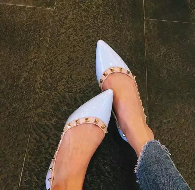 夏天脚宽脚丑穿什么鞋子好看,脚宽脚胖女生鞋子推荐