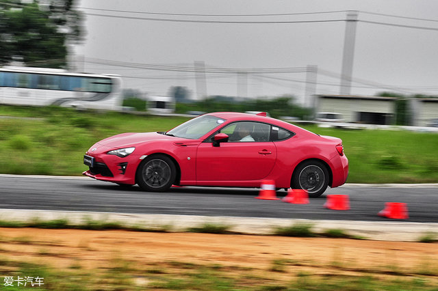 椹鹃┒涓扮敯86,涓扮敯86椹鹃┒鏁欑▼