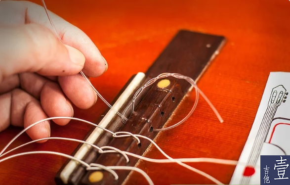 北航吉他,如何换吉他新弦