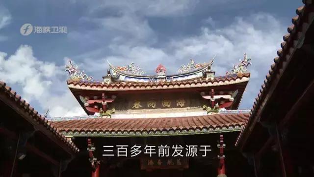 敲碎花瓶!然后黏黏黏黏成了剪黏艺术!