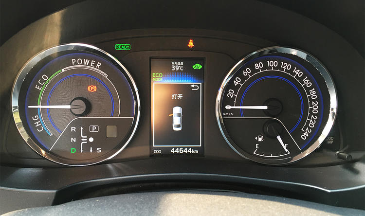 号称扫码就走的共享汽车到底有没有那么方便？我们体验了北京的五家服务|好奇心实验室