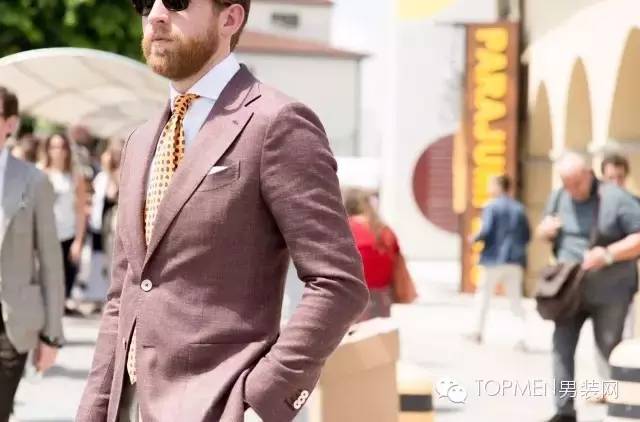 早春这样穿回头率200%,时尚女装早春这样穿洋气又好看