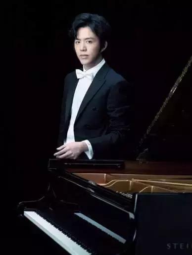 哪些明星在深圳读中学,哪个明星高中是在深圳读书的