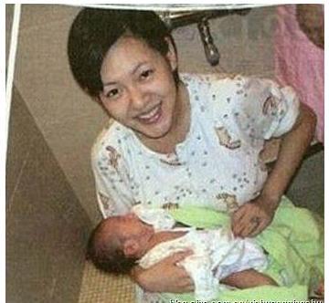 来看这里遇到普通人当众哺乳,你怎么看?换做是明星呢,你又怎么看?