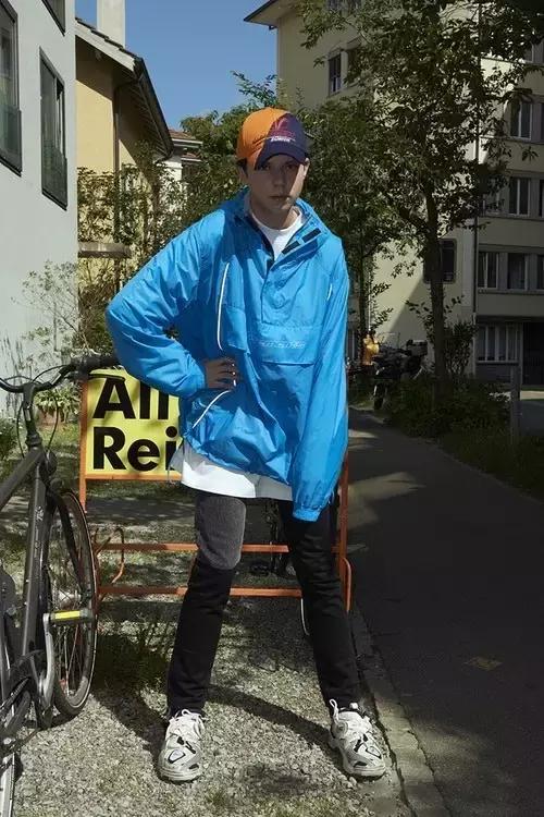 vetements摆烂短袖,vetements新款bomber