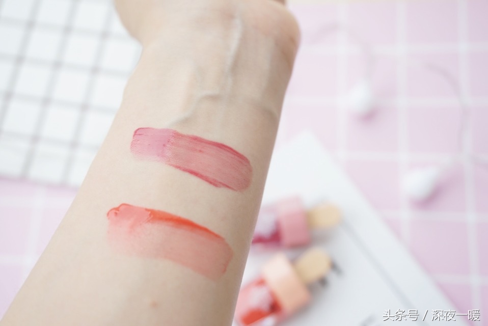 爱丽小屋牛奶染唇液试色,爱丽小屋染唇液西米