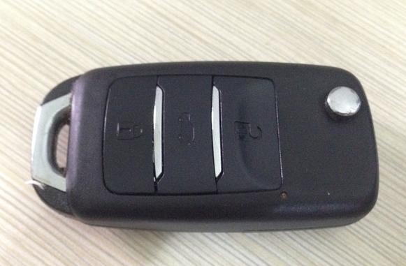 汽车折叠钥匙丢了配一把多少钱,汽车钥匙掉到水里以后还能使用吗