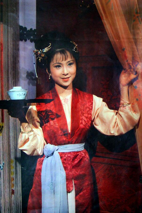 大观园人物林黛玉,大观园中林黛玉和谁关系最好