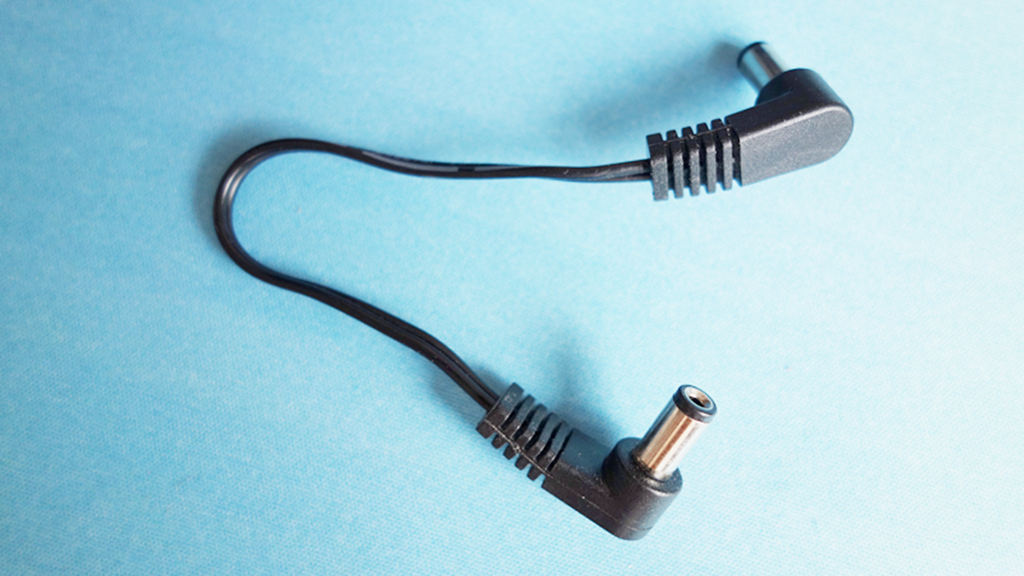 行进、踢球、摇头晃脑样样行，DIY、编程、智能交互个个棒