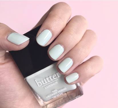 今年夏天指甲油,今年夏天流行什么颜色指甲油