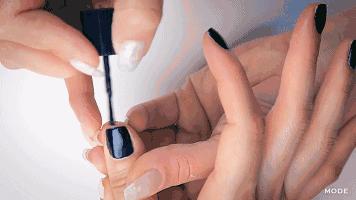 今年夏天指甲油,今年夏天流行什么颜色指甲油