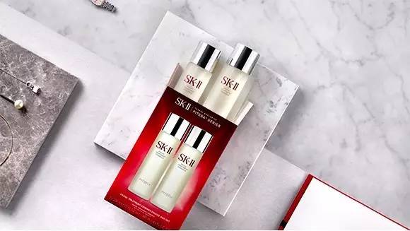 容貌与气质结合,容貌和气质