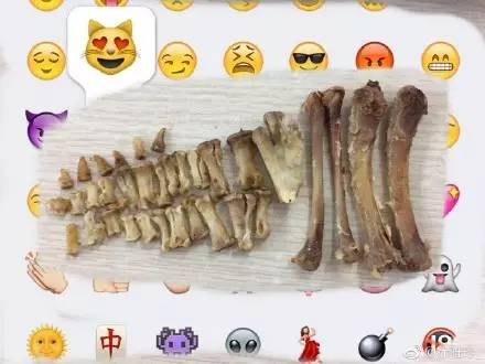 骗我口含隐形眼睛,去男厕所门口……亲,你的良心不会痛吗?「爆笑」