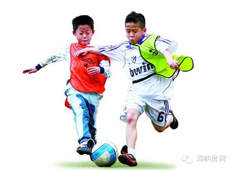 福州体育中考篮球运球绕杆,福州中考体育篮球技巧