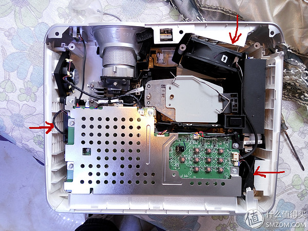 明基w1070投影仪怎么拆镜头,明基投影机w1060换风扇图