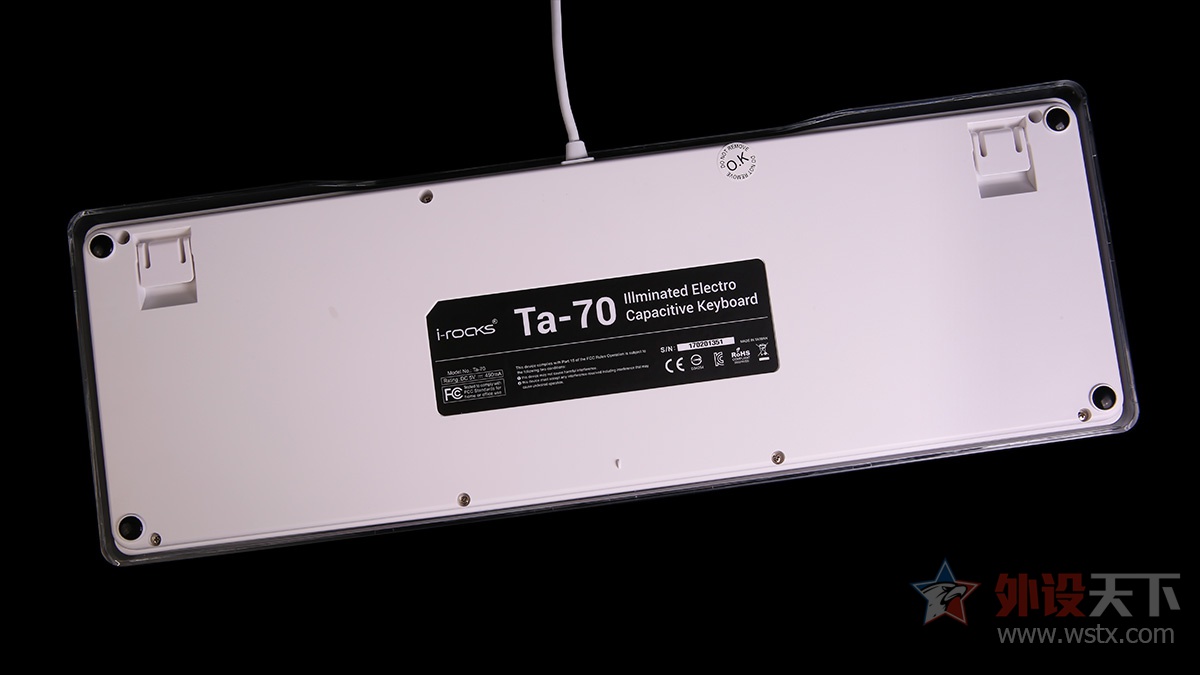 这款键盘有点厉害:可调键程、可在右上方组装乐高模型,最重要的是它有10种灯效