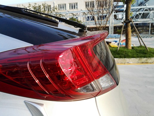 2011款本田思域和09款思域一样吗,本田思域两厢的优缺点