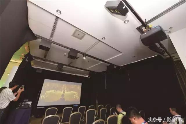 客厅也能成为舞台,客厅影院模式