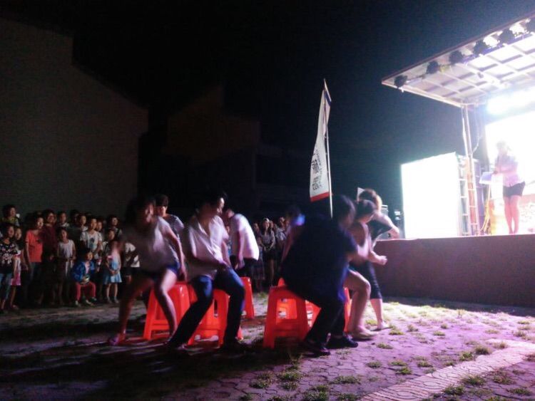 七月的赞歌,七月是首悠扬的赞歌