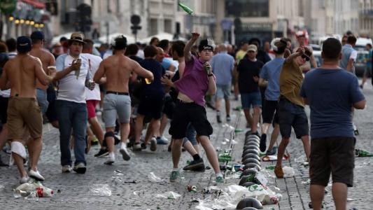 世界杯足球流氓,俄罗斯足球流氓事件