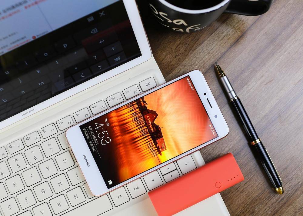 华为畅享7plus拍照,华为畅享7plus流光金和香槟金