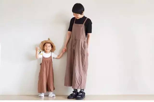 拥有一双拖鞋很重要,给自己做了一双独一无二的拖鞋