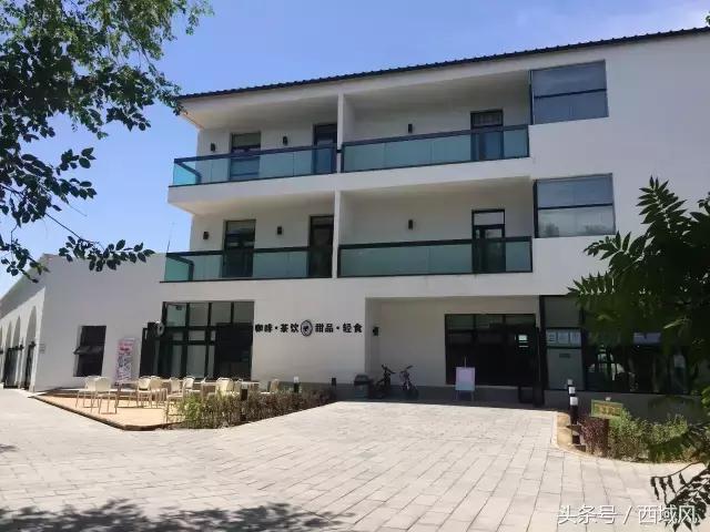 都说台湾民宿有特色，现在，昌吉也有了这样的好地方，它的名字叫芸农庄