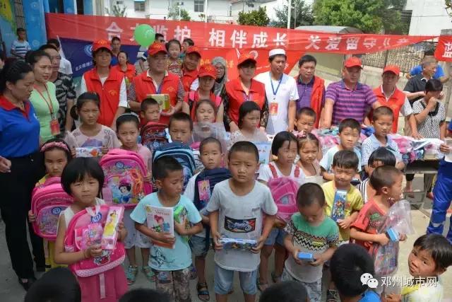 邓州雷锋中学志愿者服务队,邓州市陶营镇志愿者