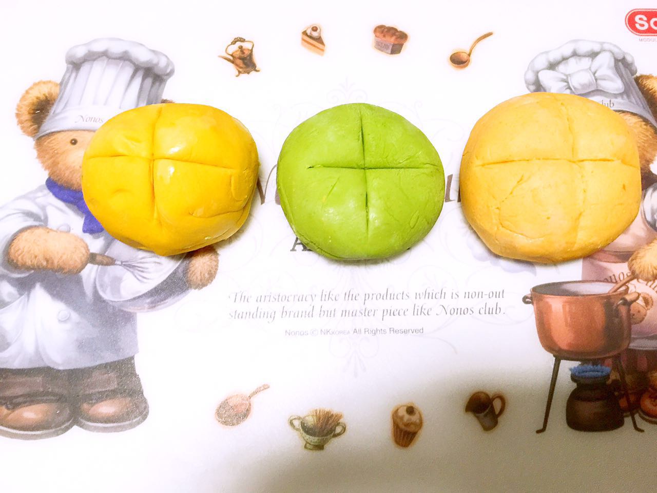 宝宝彩色手擀面的做法,纯手工手擀面制作过程