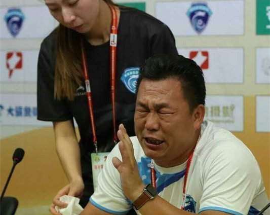 足协证实容大退赛事件,容大退赛点球视频