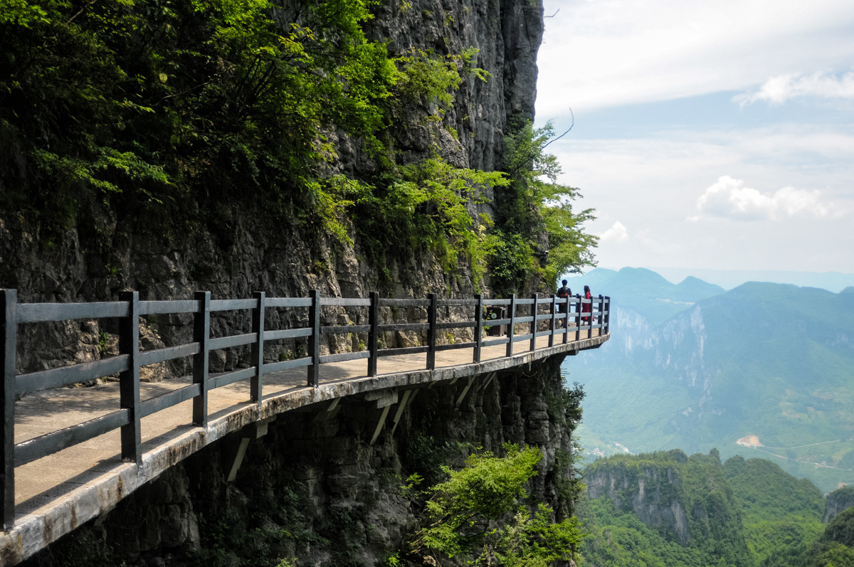 恩施大峡谷落石砸死游客,恩施大峡谷落石砸人