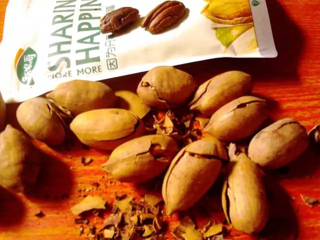 两月售出100万杯，新农哥携“泡我”杀回线下