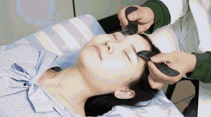 水谷雅子面部刮痧手法完整版,精油面部刮痧正确手法教程