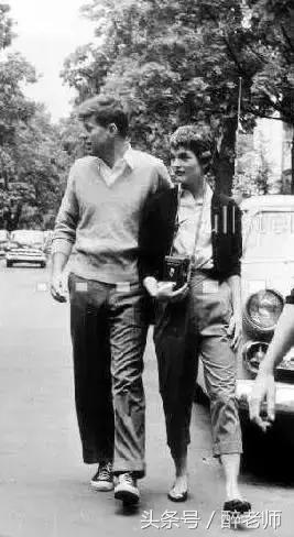 杰奎琳穿着带血的衣服,杰奎琳的眼泪音频