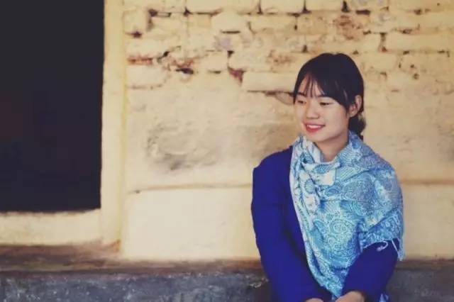 谁不是一边自信一边自卑,谁不是身负千斤重句子