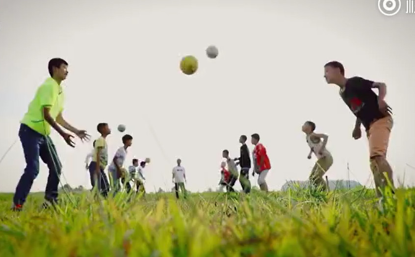 废旧轮胎陪孩子锻炼,废旧轮胎练体能