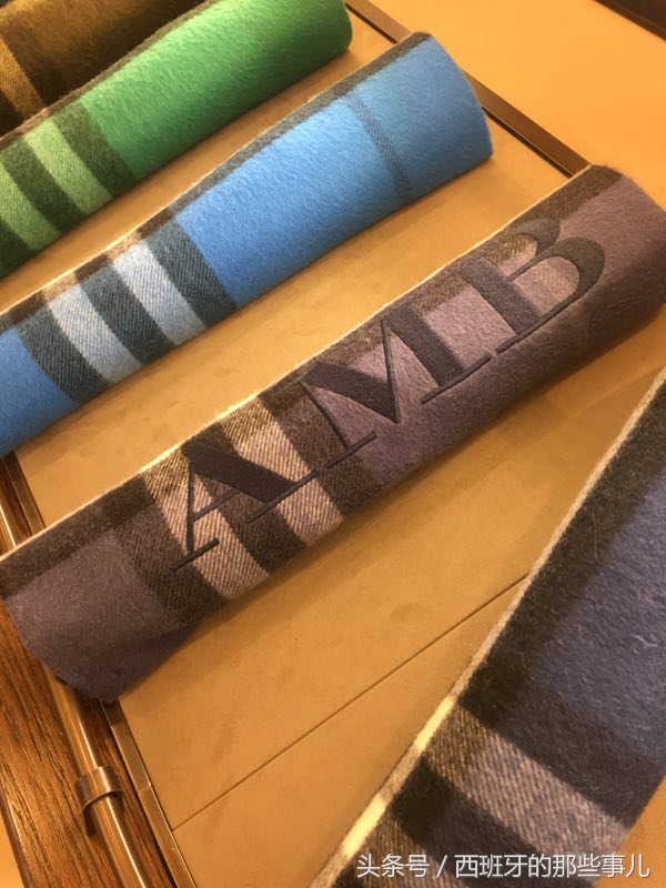 西班牙巴宝莉多少钱,意大利巴宝莉围巾价格