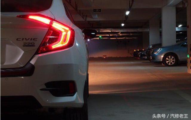 90后小伙喜提十代思域，小改了激动到不行，可是单位同事看后说有点辣眼睛，大家来评一下理