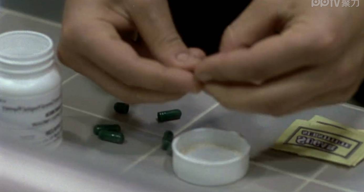 坏坏医生”偷天换日“的爱却有好结果这部电影很不合逻辑