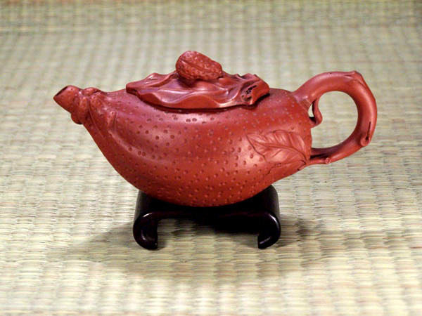 紫砂壶为何有的很贵有的很便宜,紫砂壶价格悬殊太大了