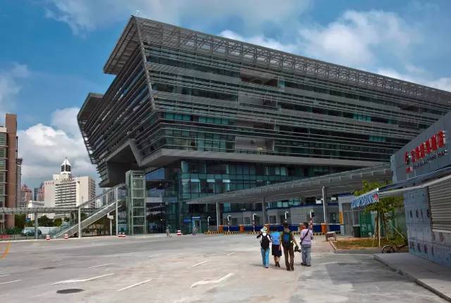 深圳免税店一般在哪里,深圳免税店与香港免税店有区别吗