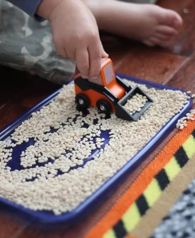 挖掘机玩具车玩法早教0-3岁,工程车挖掘机玩具怎么玩