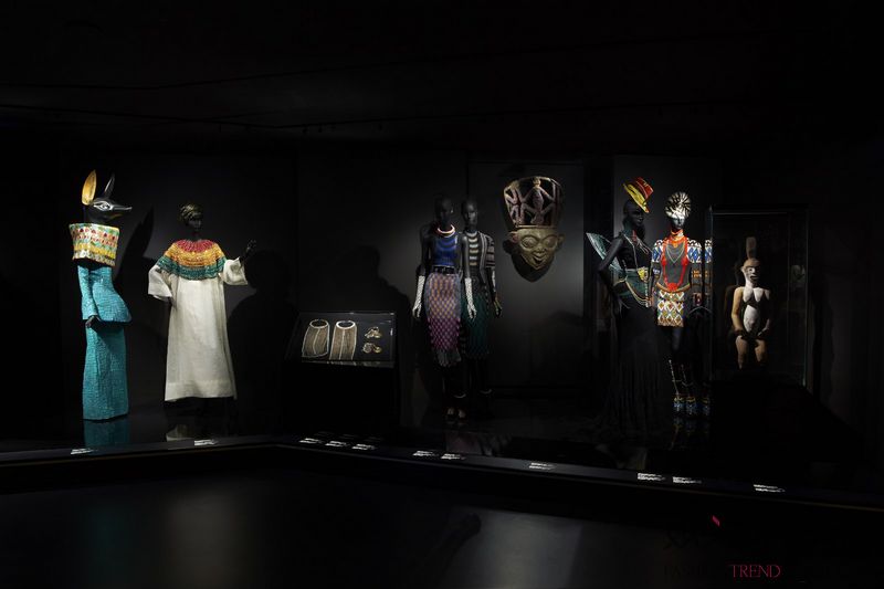 迪奥品牌介绍图片高清,迪奥100周年秀场